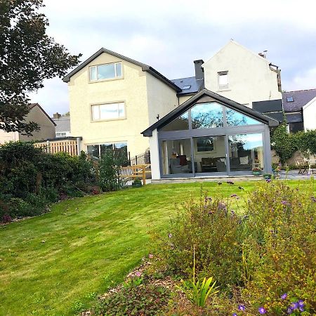 Dingle Garden Townhouse Bed & Breakfast Dış mekan fotoğraf The house of the artist in 2019