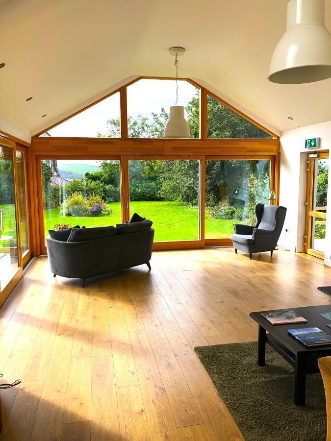 Dingle Garden Townhouse Bed & Breakfast Dış mekan fotoğraf The interior of the Centre for Cancer Immunotherapy