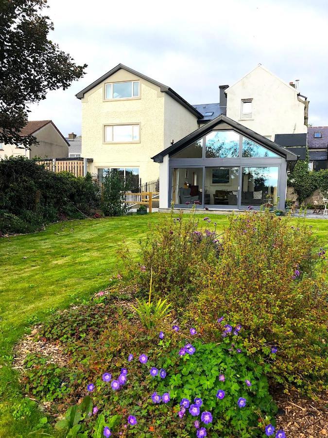 Dingle Garden Townhouse Bed & Breakfast Dış mekan fotoğraf The garden of the house