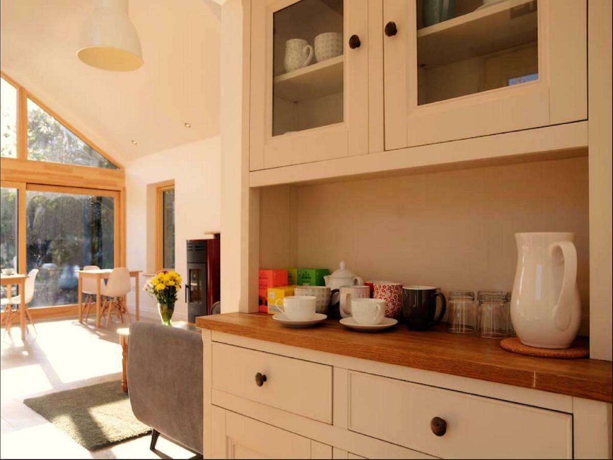 Dingle Garden Townhouse Bed & Breakfast Dış mekan fotoğraf A kitchen